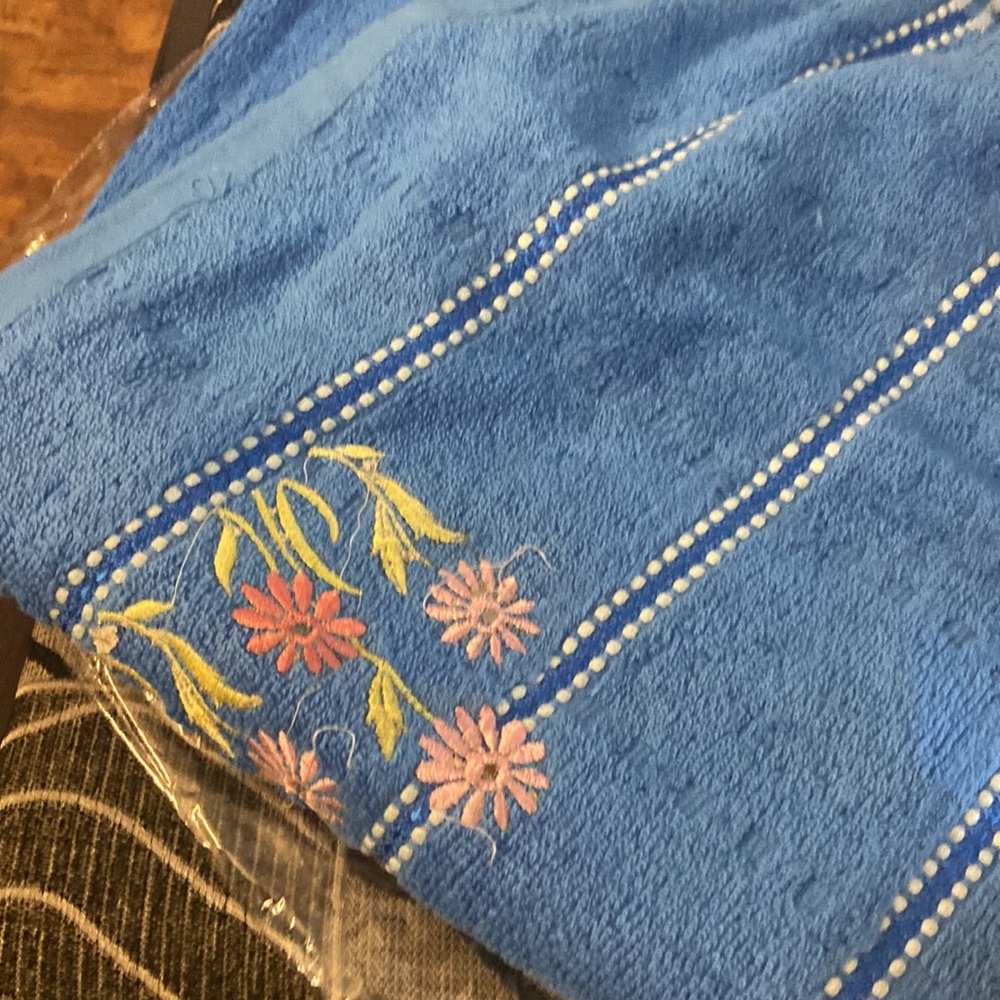 Bathing towel - Picture 4 of 4